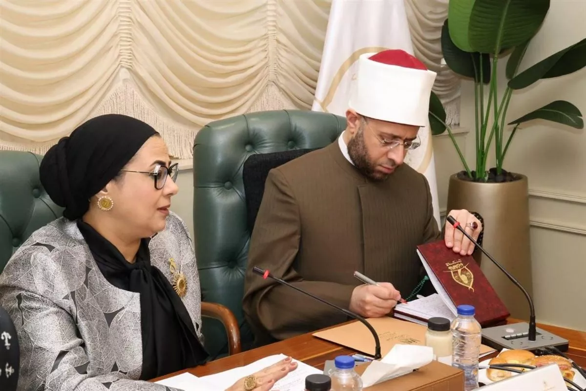 وزير الأوقاف ورئيس المجلس القومي للمرأة يبحثان تعزيز التعاون المشترك
