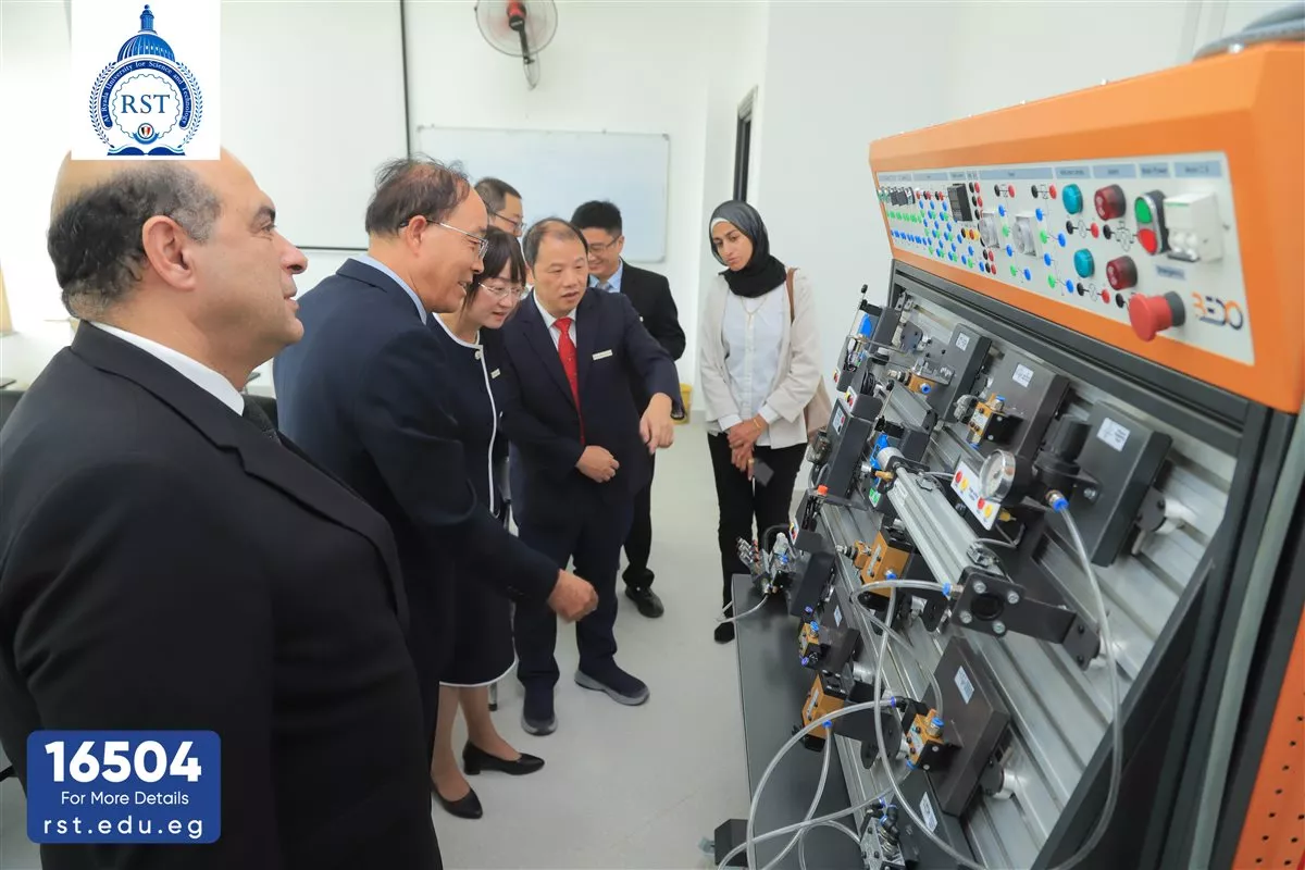 جامعة الريادة تستقبل وفد جامعة جيجيانج التقنية الصينية لبحث التعاون الأكاديمي والتكنولوجي