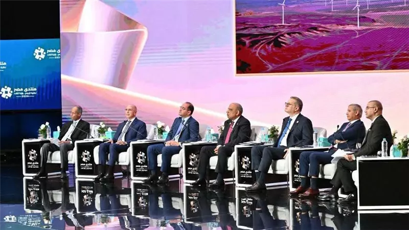 وزير الكهرباء يكشف سيناريوهات مواجهة أزمة الطاقة وخطط التوسع في المتجددة والربط الإقليمي