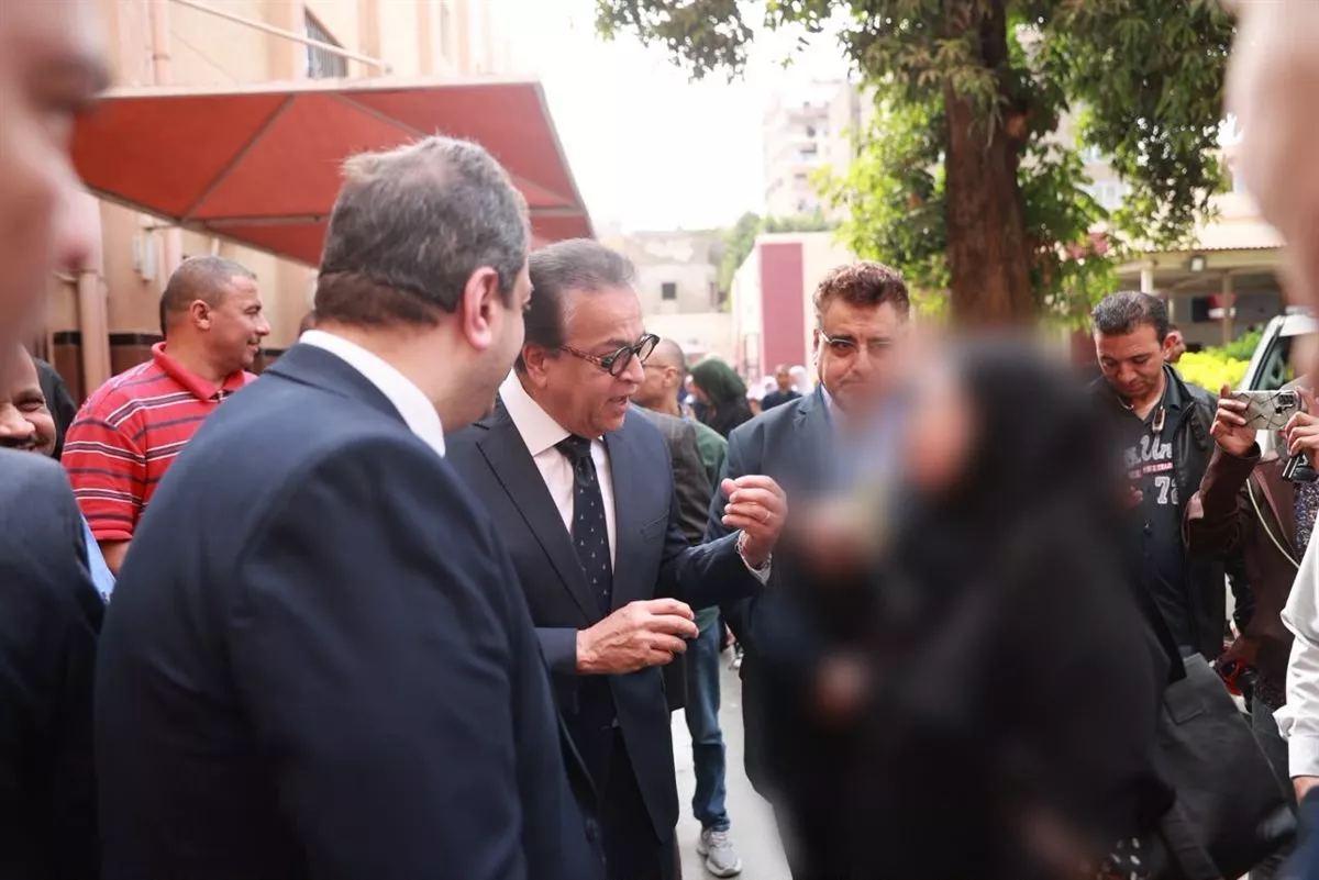 وزير الصحة يتفقد الأقسام المطورة بمعهد الرمد التذكاري ومستشفى الجلاء التعليمي (صور)