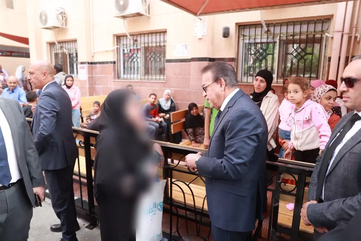 وزير الصحة يتفقد الأقسام المطورة بمعهد الرمد التذكاري ومستشفى الجلاء التعليمي (صور)